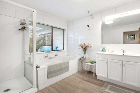 Photo of property in 11 Oxford Road, Lake Rotoma, Rotorua, 3074