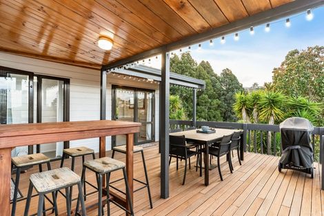 Photo of property in 32 Mcdowell Crescent, Hillcrest, Auckland, 0627