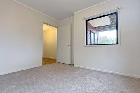 Photo of property in 1/41 Howard Road, Northcote, Auckland, 0627