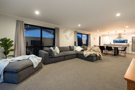 Photo of property in 16 Waghorn Street, Pyes Pa, Tauranga, 3112