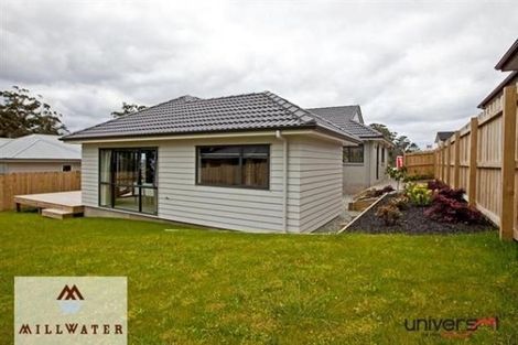 Photo of property in 6 Blackwood Road, Silverdale, 0932