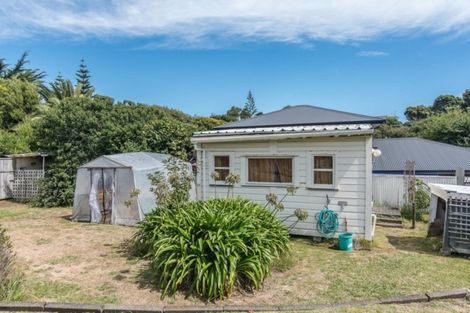 Photo of property in 35 Glen Road, Raumati South, Paraparaumu, 5032