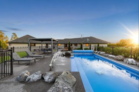 Photo of property in 44 Tutakarae Road, Kelvin Grove, Palmerston North, 4470