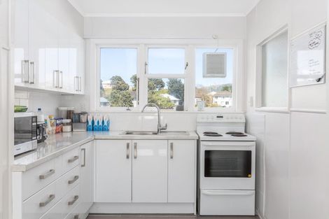 Photo of property in 78-80 Hereford Street, Cannons Creek, Porirua, 5024