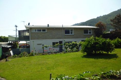 Photo of property in 5 Turners Road, Waikawa, Picton, 7220