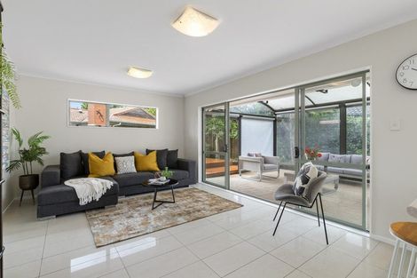 Photo of property in 9 Millington Place, Huntington Park, Auckland, 2013