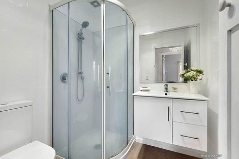 Photo of property in 106 Mortimer Terrace, Brooklyn, Wellington, 6021