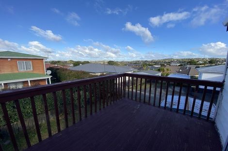 Photo of property in 2/2 Aotea Road, Glen Eden, Auckland, 0602