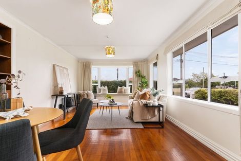 Photo of property in 40 Vancouver Crescent, Wainoni, Christchurch, 8061