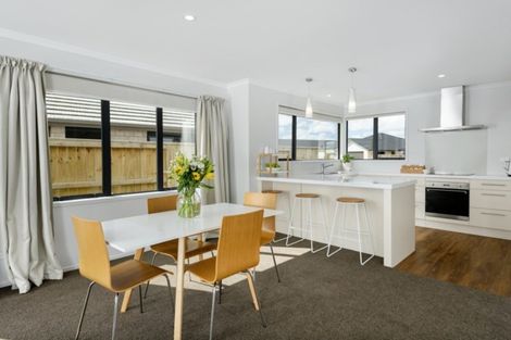 Photo of property in 8 Rotomanu Place, Pyes Pa, Tauranga, 3112