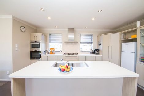 Photo of property in 2 Greenlea Place, Frimley, Hastings, 4120