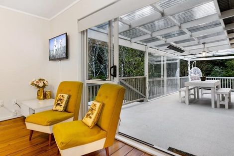 Photo of property in 30 Mahoe Road, Titirangi, Auckland, 0604