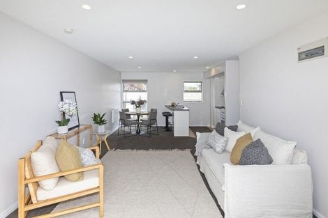 Photo of property in 132 Purchas Street, Edgeware, Christchurch, 8013