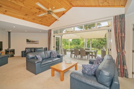 Photo of property in 13 Kawhero Drive, Kuaotunu, Whitianga, 3592