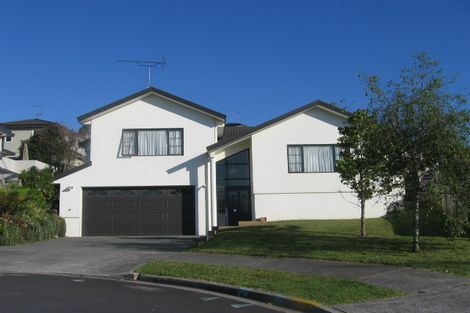 Photo of property in 2/14 Mossop Rise, Glenfield, Auckland, 0629