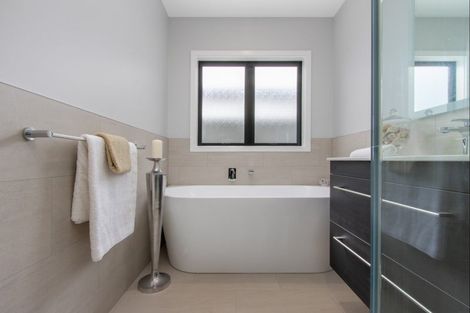 Photo of property in 8 Monowai Street, Poraiti, Napier, 4112