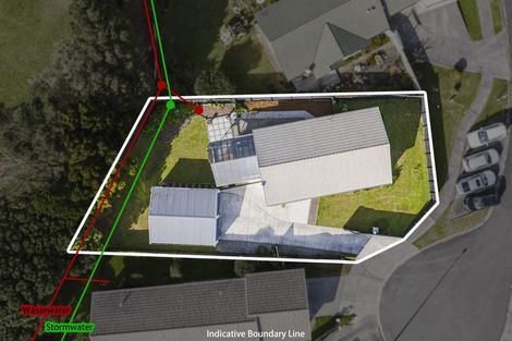 Photo of property in 21 Randwick Place, Randwick Park, Auckland, 2105