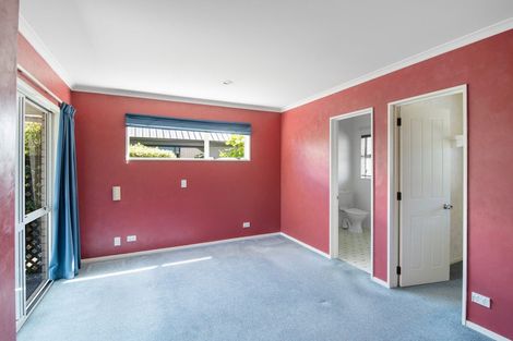 Photo of property in 43 Aston Drive, Waimairi Beach, Christchurch, 8083
