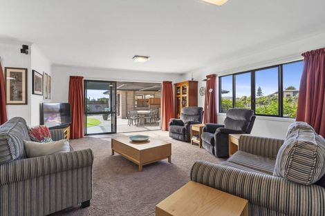 Photo of property in 7 Byron Brown Place, Otaki Beach, Otaki, 5512