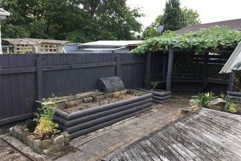 Photo of property in 30 Karen Crescent, Dinsdale, Hamilton, 3204