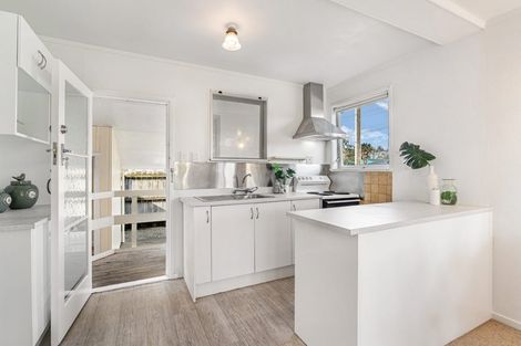Photo of property in 1/137 Centreway Road, Orewa, 0931