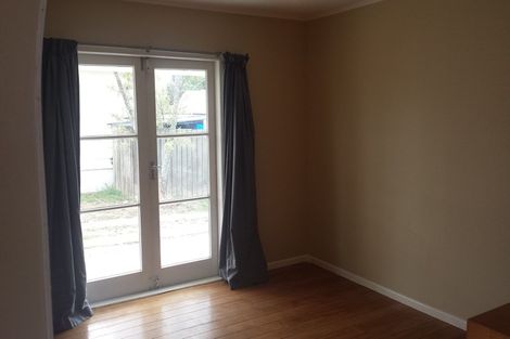 Photo of property in 803 Te Atatu Road, Te Atatu Peninsula, Auckland, 0610