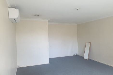 Photo of property in 2/17a Kitchener Road, Sandringham, Auckland, 1025