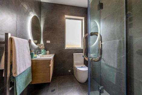 Photo of property in 23 Mcindoe Road, Kumeu, 0810