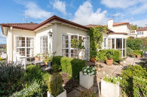 Photo of property in 145 Clarence Street, Hamilton Lake, Hamilton, 3204