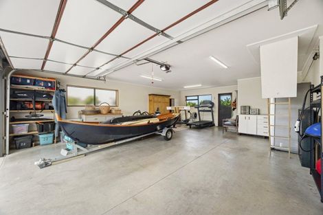 Photo of property in 22 Fairview Terrace, Waipahihi, Taupo, 3330