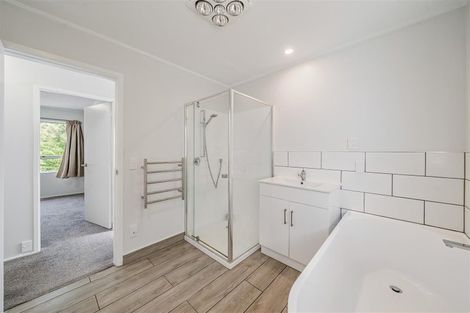 Photo of property in 107 South Karori Road, Karori, Wellington, 6012