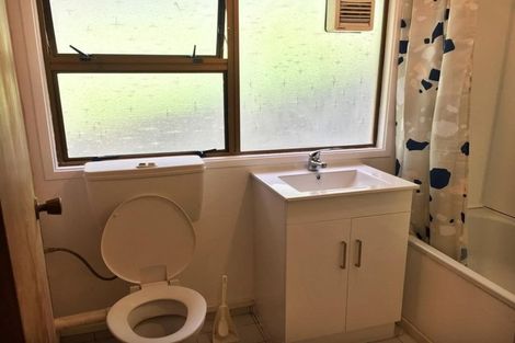 Photo of property in Recreation Reserve, 2/273 Grounsell Crescent, Belmont, Lower Hutt, 5010