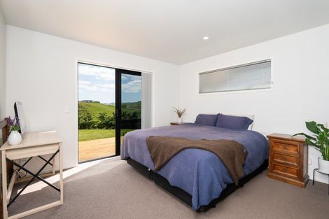 Photo of property in 44 Timoti Road, Waimarama, Havelock North, 4294