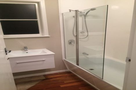 Photo of property in 116 Ruamahanga Crescent, Terrace End, Palmerston North, 4410