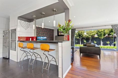 Photo of property in 2 Guinness Crescent, Ilam, Christchurch, 8041