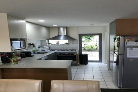 Photo of property in 3/11 Pannill Place, Oteha, Auckland, 0632