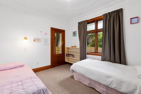 Photo of property in 29 Grandview Crescent, Opoho, Dunedin, 9010