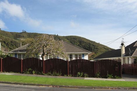 Photo of property in 202 Rata Street, Naenae, Lower Hutt, 5011