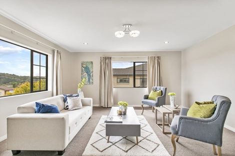 Photo of property in 99 Laurel Oak Drive, Schnapper Rock, Auckland, 0632