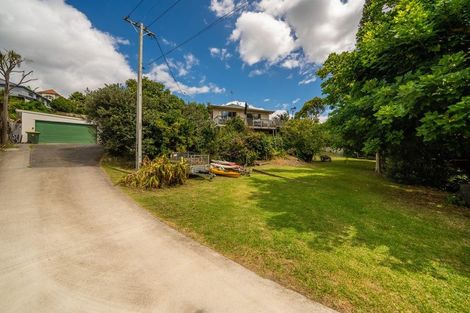 Photo of property in 36 Kiteroa Terrace, Rothesay Bay, Auckland, 0630