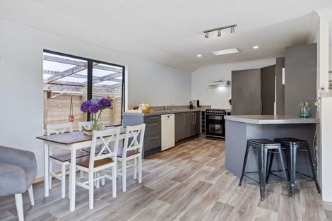 Photo of property in 98 Bell Street, Judea, Tauranga, 3110