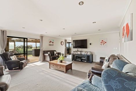 Photo of property in 567 Smart Road, Hillsborough, New Plymouth, 4372