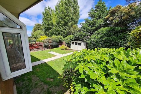 Photo of property in 23 Highfield Place, Avonhead, Christchurch, 8042