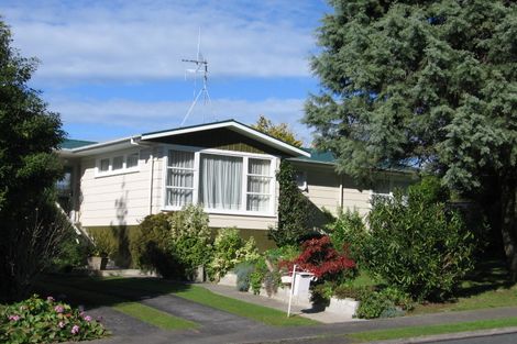 Photo of property in 2 Simon Place, Nawton, Hamilton, 3200