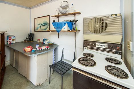 Photo of property in 39 Cornfoot Street, Castlecliff, Whanganui, 4501