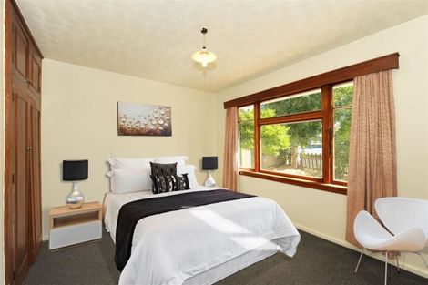 Photo of property in 180 Main North Road, Redwood, Christchurch, 8051