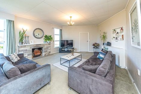 Photo of property in 1 Chester Street, Waverley, 4510