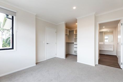 Photo of property in 8 Henui Street, Strandon, New Plymouth, 4312