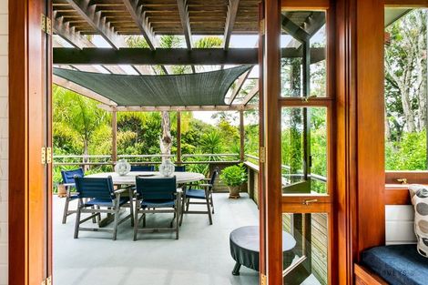 Photo of property in 91 Avonleigh Road, Green Bay, Auckland, 0604