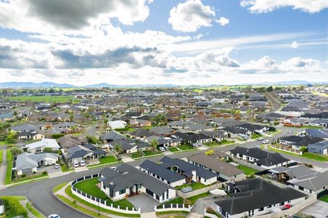 Photo of property in 18 Batten Drive, Flagstaff, Hamilton, 3210